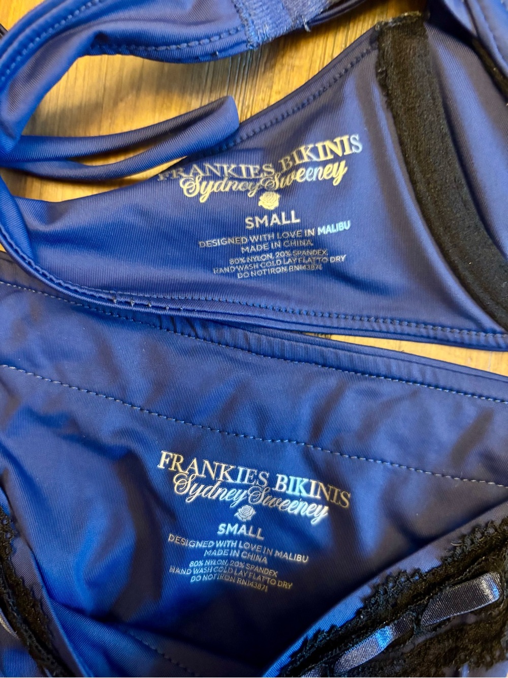 NWOT frankies bikinis x Sydney Sweeney Rome bikini set - Picture 11 of 16